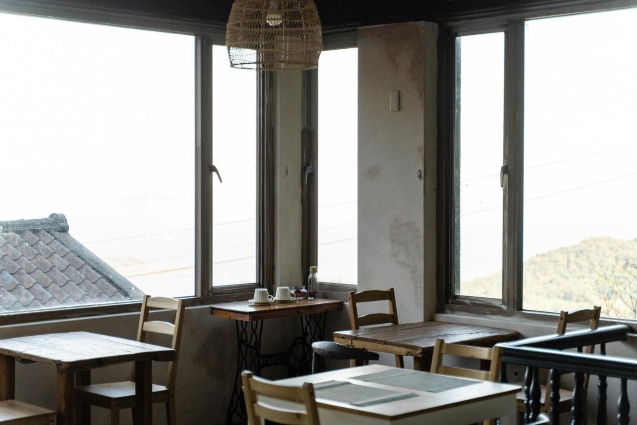 Mountain Traveler Inn Cửu Phần Ngoại thất bức ảnh